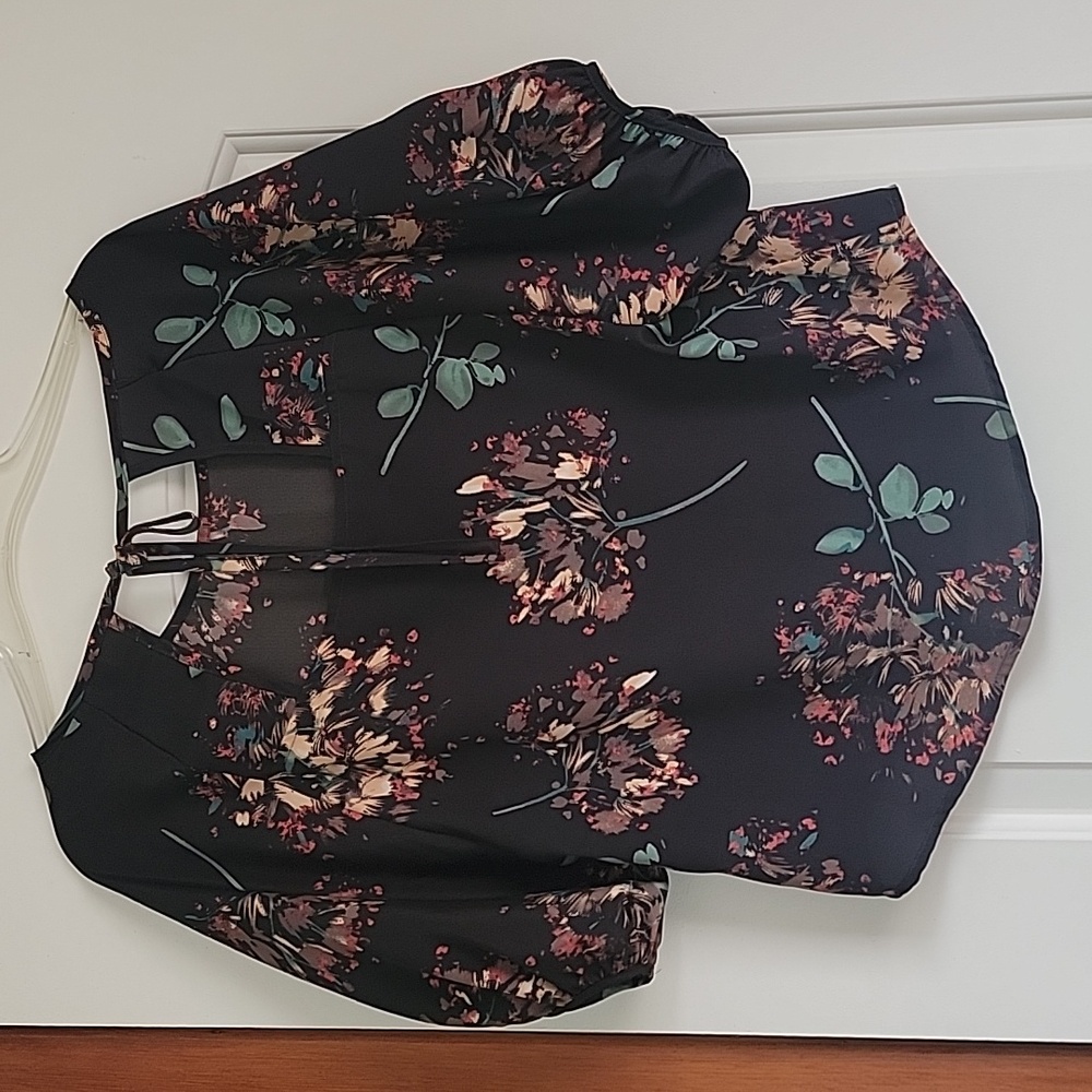 Blouse top - Picture 2 of 2